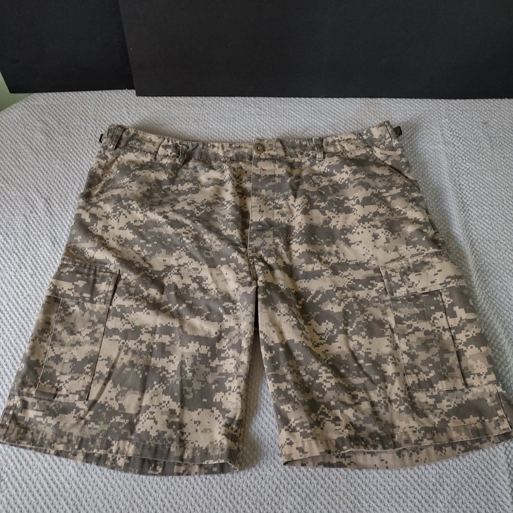 MILITARY ISSUE MENS SHORTS X-LARGE REGULAR